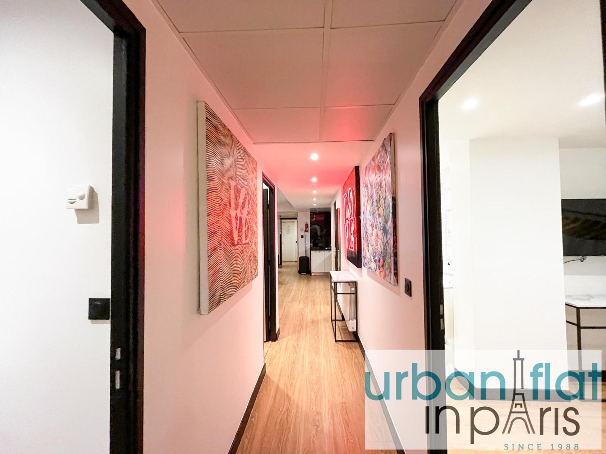 Urban Flat 129 - Sublime Art Champs-elysees *