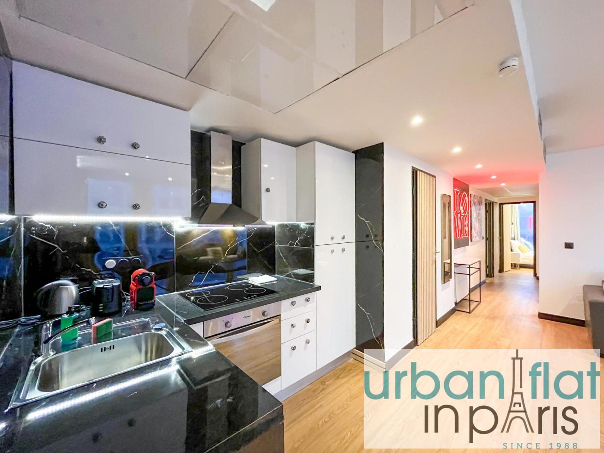 Urban Flat 129 - Sublime Art Champs-elysees *