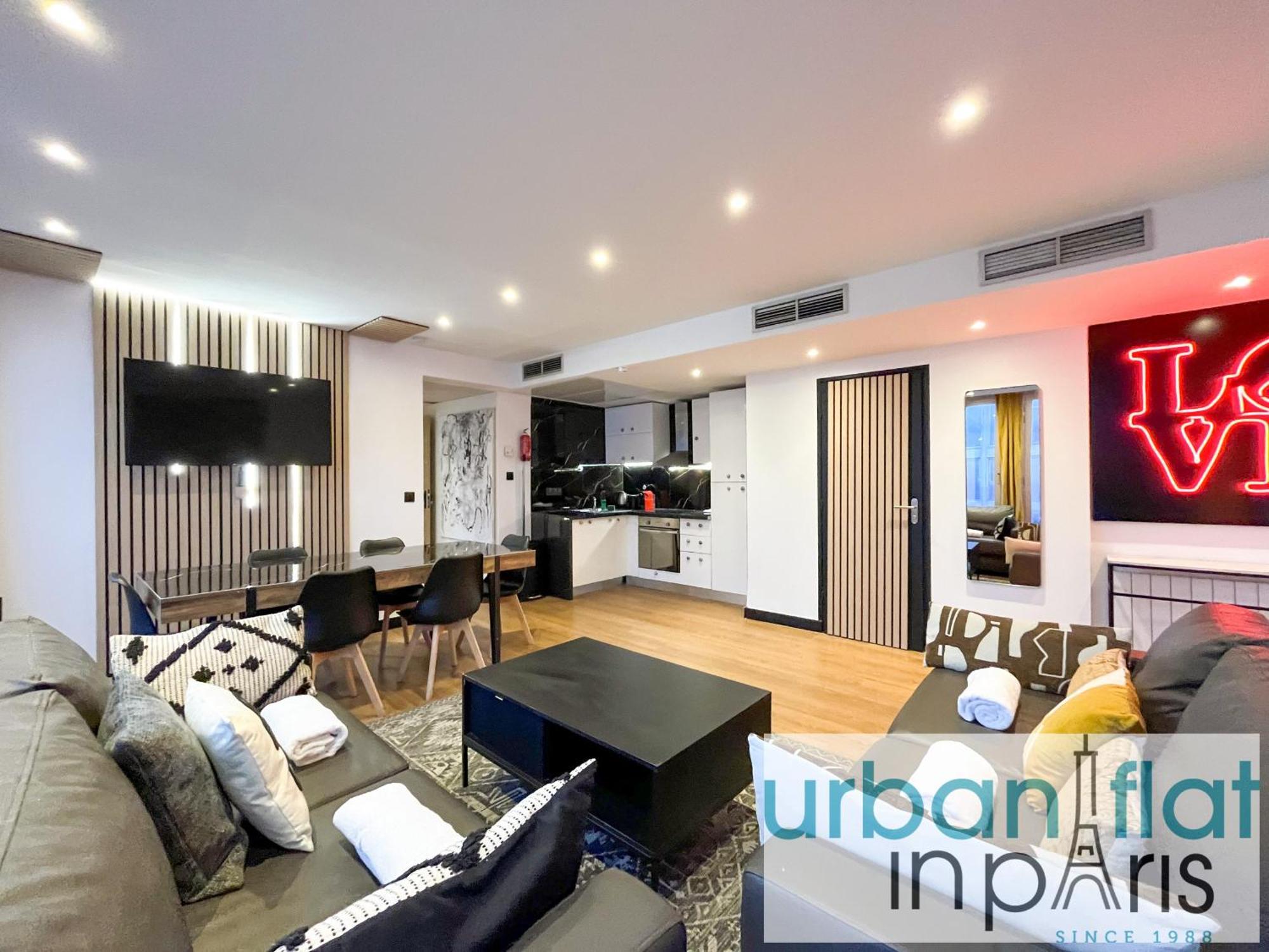 Urban Flat 129 - Sublime Art Champs-elysees