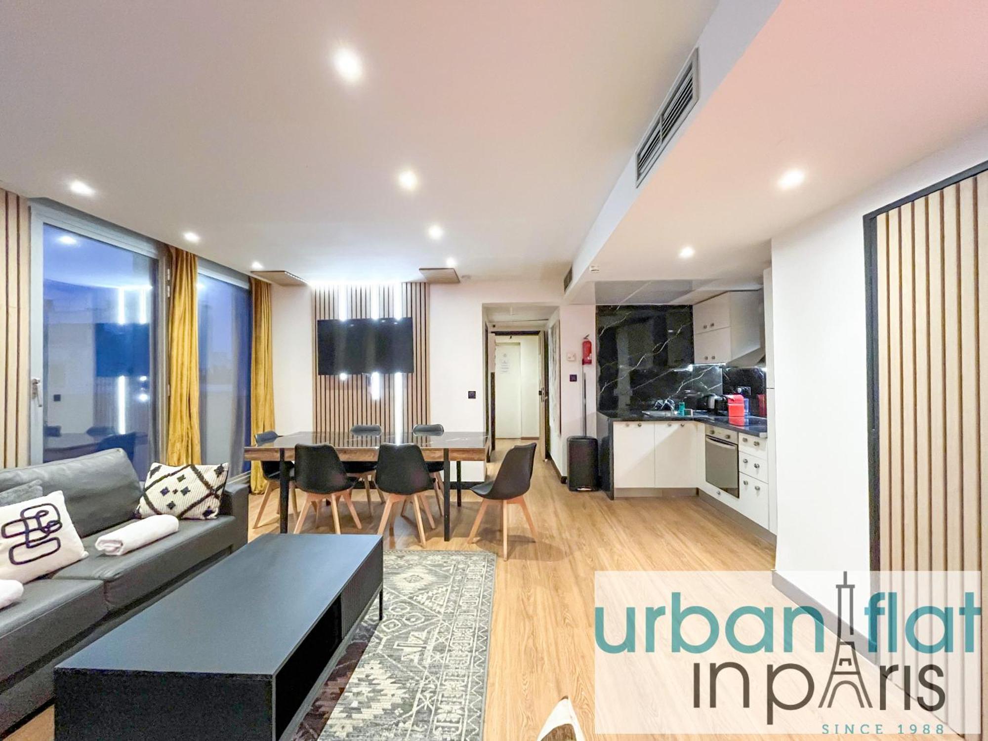 Apartment Urban Flat 129 - Sublime Art Champs-elysees Paris